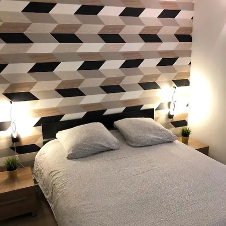 Apartment 40 M2 Climatise Au Centre De Lgm