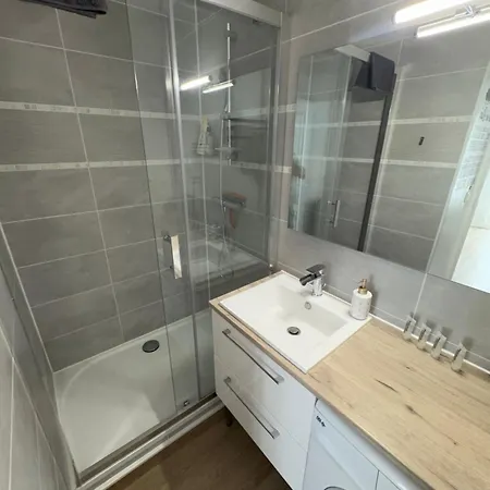 40 M2 Climatise Au Centre De Lgm